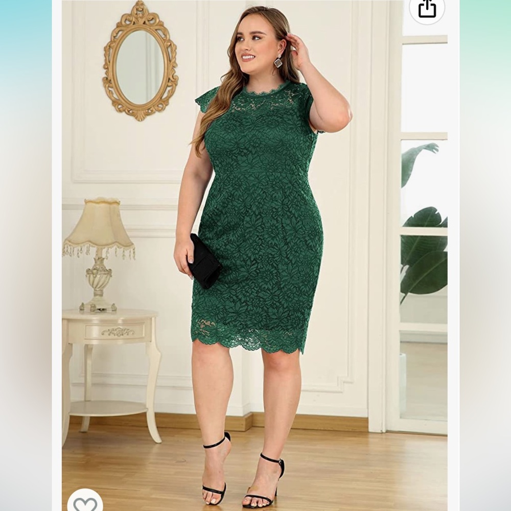 Miusol Retro Lace Plus Size Formal Evening Prom Gown. 3XL